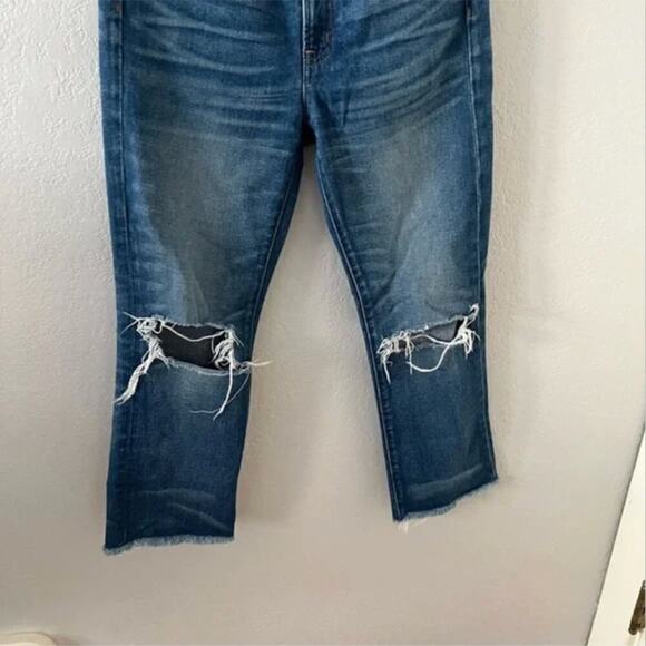 Madewell Retro High Rise Crop Bootcut Jeans: Knee-Rip Edition - Picture 3 of 10